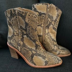 Barclay Bootie FREE PEOPLE size 38EUR / 8US